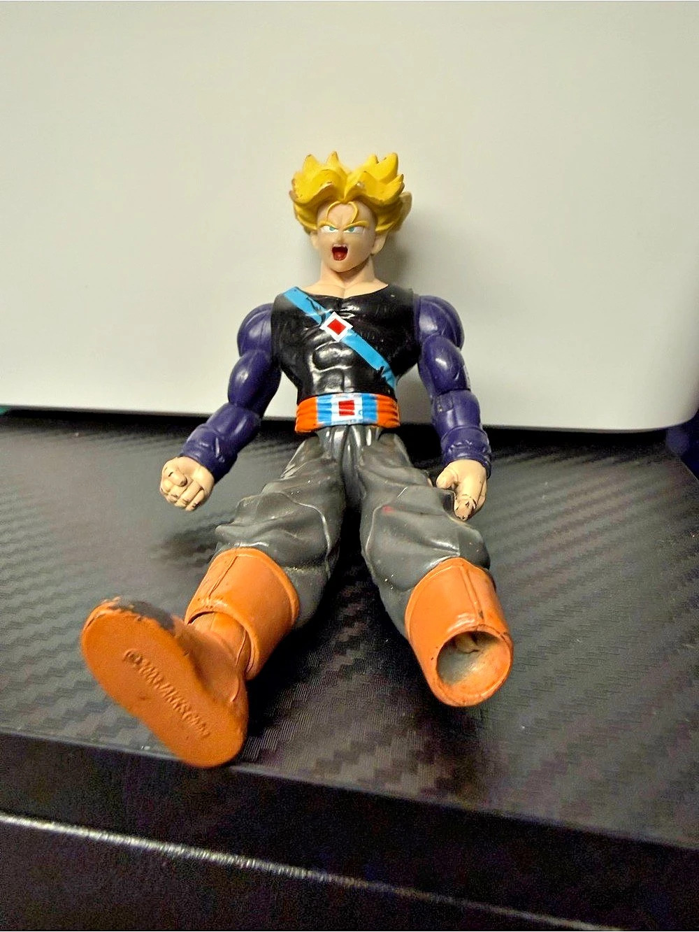 JAKKS Pacific Dragon Ball Z Alien Invaders Trunks Action Figure Trunks Action